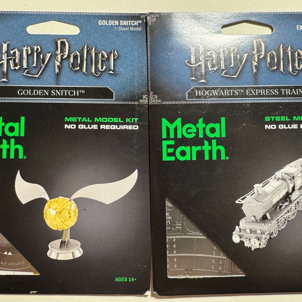 Harry Potter Golden Snitch and Train Set